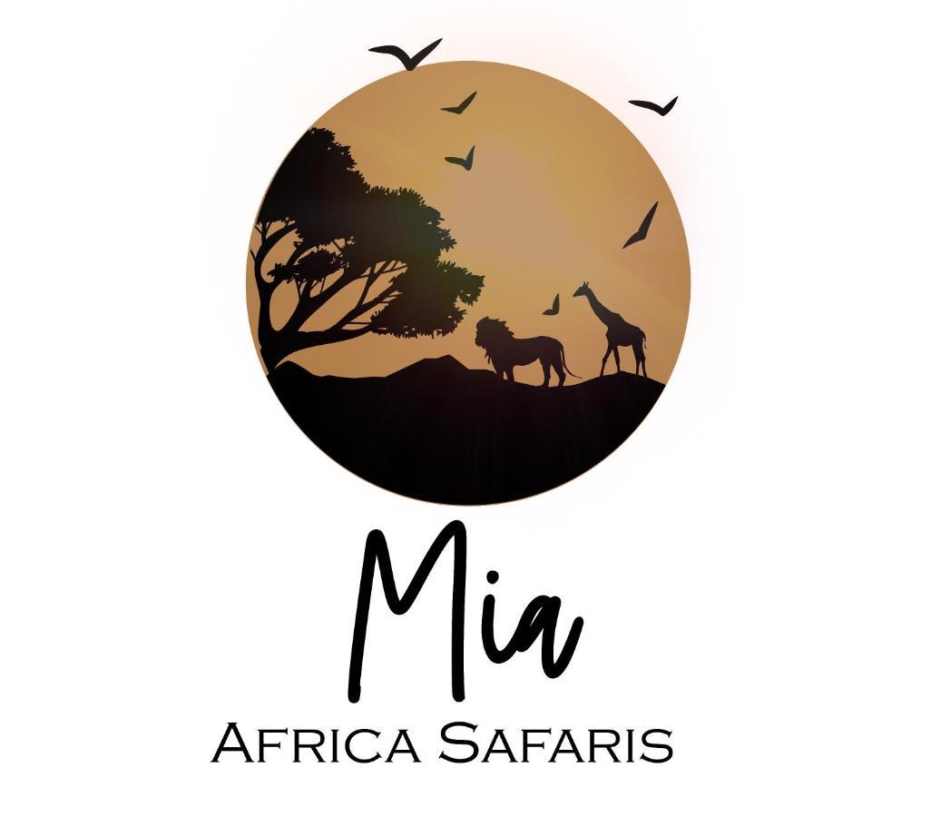 Mia Safari Lodge And Restaurant เอนเทบเบ้ ภายนอก รูปภาพ